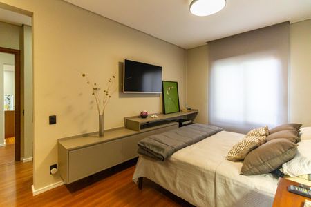 Apartamento à venda com 128m², 2 quartos e 3 vagasSuíte