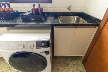 Apartamento à venda com 128m², 2 quartos e 3 vagasÁrea de Serviço