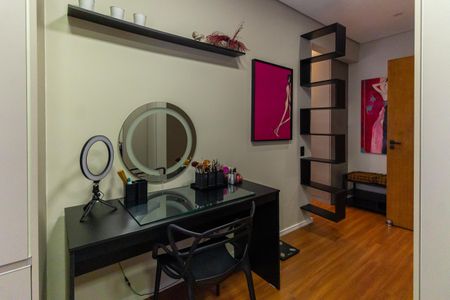 Apartamento à venda com 128m², 2 quartos e 3 vagasCloset da Suíte