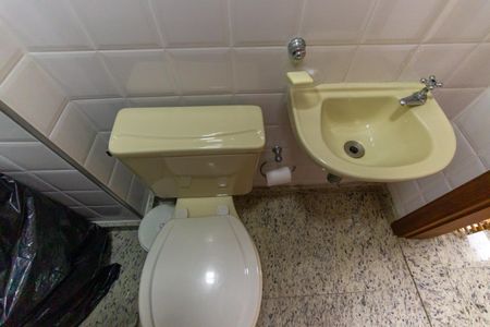 Apartamento à venda com 128m², 2 quartos e 3 vagasBanheiro de Serviço