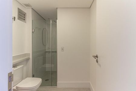 Apartamento à venda com 167m², 3 quartos e 2 vagas Apartamento à venda com 167m², 3 quartos e 2 vagasBanheiro da Suíte 2