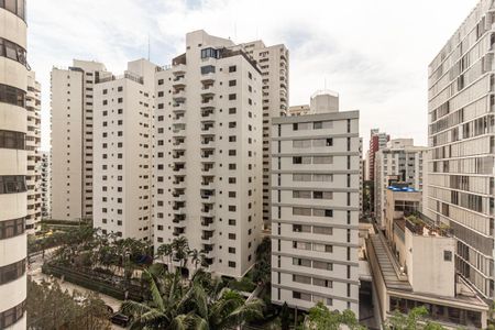 Apartamento à venda com 167m², 3 quartos e 2 vagas Apartamento à venda com 167m², 3 quartos e 2 vagasVista da Suíte 2