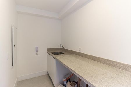Apartamento à venda com 167m², 3 quartos e 2 vagas Apartamento à venda com 167m², 3 quartos e 2 vagasÁrea de Serviço
