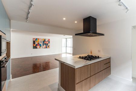 Apartamento à venda com 167m², 3 quartos e 2 vagas Apartamento à venda com 167m², 3 quartos e 2 vagasCozinha