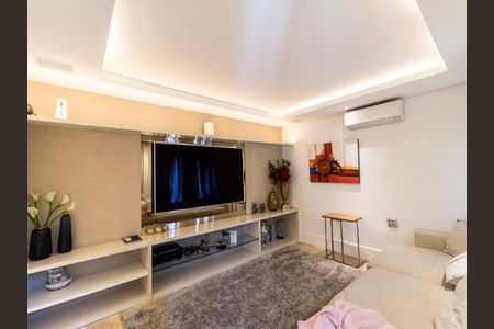 Casa à venda com 5 quartos, 1200m² em Jardim Leonor, São Paulo