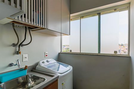 Apartamento à venda com 58m², 2 quartos e 2 vagasLavanderia