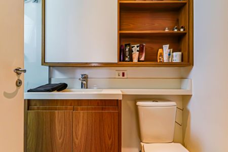 Apartamento à venda com 58m², 2 quartos e 2 vagasSuite - Banheiro