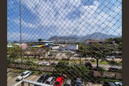 Vista  de apartamento à venda com 2 quartos, 58m² em Barra da Tijuca, Rio de Janeiro