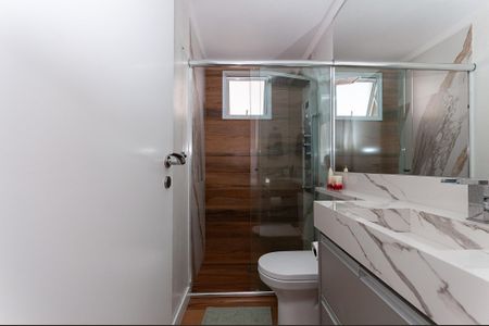 Apartamento à venda com 81m², 3 quartos e 2 vagasBanheiro da Suíte