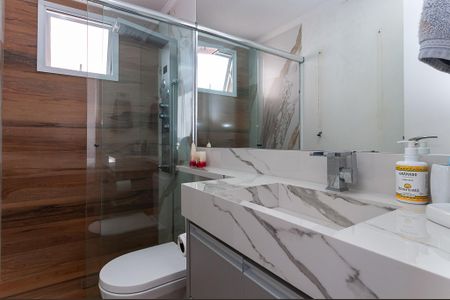 Apartamento à venda com 81m², 3 quartos e 2 vagasBanheiro da Suíte