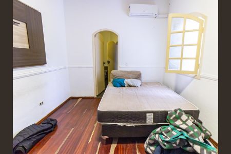 Casa à venda com 240m², 3 quartos e 1 vagaSuíte 2