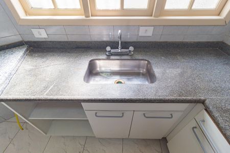 Casa à venda com 240m², 3 quartos e 2 vagas Casa à venda com 240m², 3 quartos e 2 vagasDetalhe - Cozinha