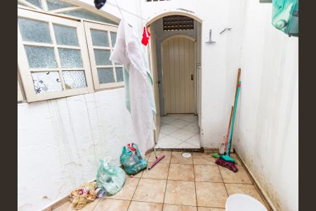 Casa à venda com 240m², 3 quartos e 1 vagaÁrea de Serviço