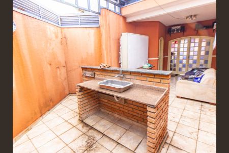 Casa à venda com 240m², 3 quartos e 1 vagaChurrasqueira