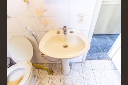 Casa à venda com 240m², 3 quartos e 1 vagaBanheiro