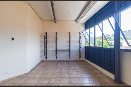 Casa à venda com 240m², 3 quartos e 2 vagas Casa à venda com 240m², 3 quartos e 2 vagasÁrea comum