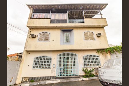 Casa à venda com 240m², 3 quartos e 1 vagaFachada