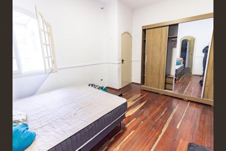 Casa à venda com 240m², 3 quartos e 1 vagaSuíte 2