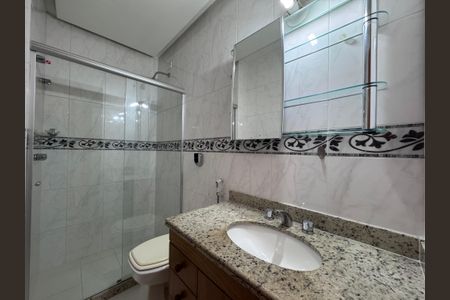 Apartamento à venda com 263m², 4 quartos e 3 vagasBanheiro Social