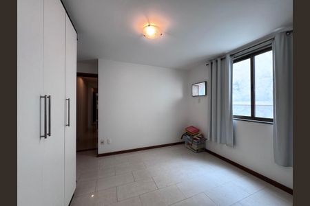 Apartamento à venda com 263m², 4 quartos e 3 vagasSuíte 2