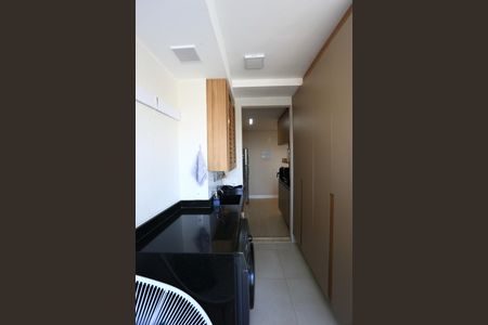 Apartamento à venda com 67m², 2 quartos e 2 vagas Apartamento à venda com 67m², 2 quartos e 2 vagasÁrea de Serviço