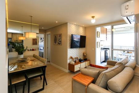 Apartamento à venda com 67m², 2 quartos e 2 vagas Apartamento à venda com 67m², 2 quartos e 2 vagasSala