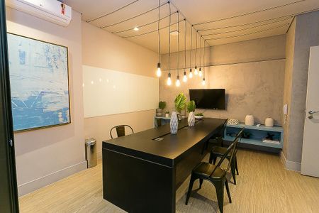 Apartamento à venda com 67m², 2 quartos e 2 vagas Apartamento à venda com 67m², 2 quartos e 2 vagassala de reuniões