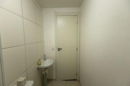 Apartamento à venda com 35m², 2 quartos e sem vaga Apartamento à venda com 35m², 2 quartos e sem vagaBanheiro