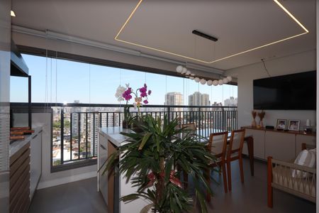 Apartamento para alugar com 95m², 3 quartos e 2 vagasVaranda