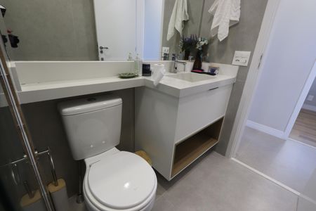 Apartamento para alugar com 95m², 3 quartos e 2 vagasBanheiro Social