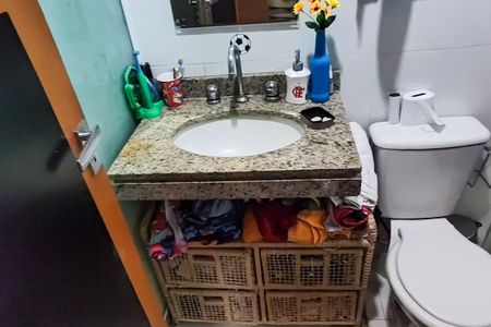 Casa de condomínio à venda com 164m², 3 quartos e 2 vagasBanheiro da Suíte 3