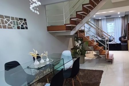 Casa de condomínio à venda com 164m², 3 quartos e 2 vagasSala de Jantar
