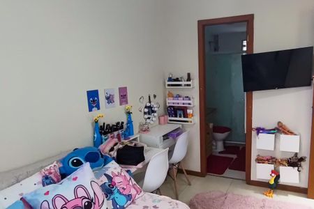 Casa de condomínio à venda com 164m², 3 quartos e 2 vagasSuíte 2