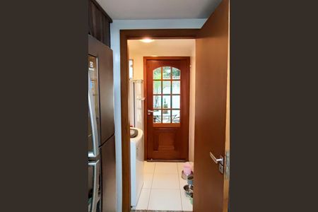 Casa de condomínio à venda com 164m², 3 quartos e 2 vagasÁrea de Serviço