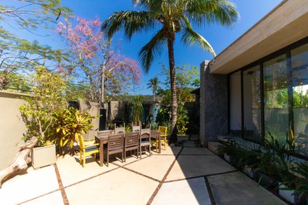 Casa para alugar com 450m², 2 quartos e 2 vagasÁrea externa