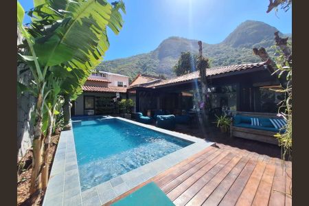 Casa para alugar com 450m², 2 quartos e 2 vagasÁrea externa