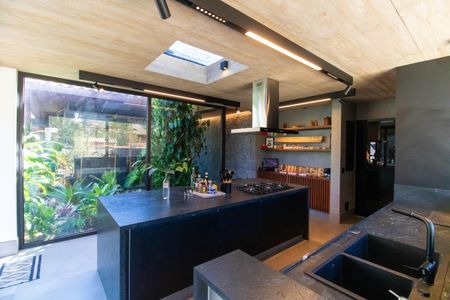 Casa para alugar com 450m², 2 quartos e 2 vagasCozinha