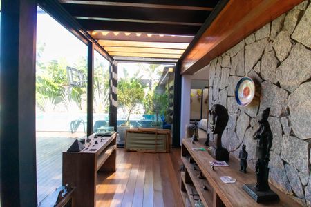 Casa para alugar com 450m², 2 quartos e 2 vagasSala