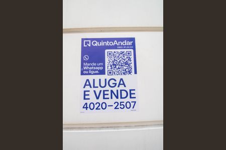 Casa à venda com 200m², 3 quartos e 2 vagas Casa à venda com 200m², 3 quartos e 2 vagasPlaca