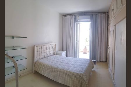 Apartamento para alugar com 383m², 4 quartos e 2 vagasQuarto