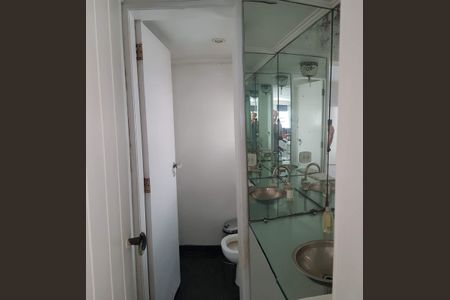 Apartamento para alugar com 383m², 4 quartos e 2 vagasBanheiro