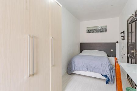 Casa à venda com 211m², 3 quartos e 2 vagasQuarto 2