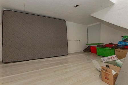 Casa à venda com 211m², 3 quartos e 2 vagasHall da escada