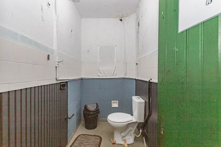 Casa à venda com 211m², 3 quartos e 2 vagasBanheiro casa 2