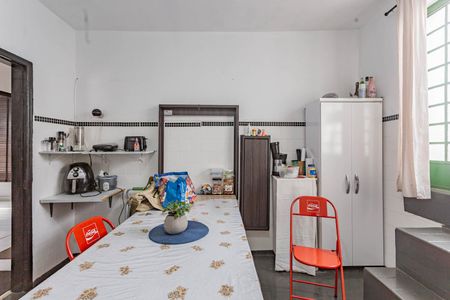 Casa à venda com 211m², 3 quartos e 2 vagasCozinha