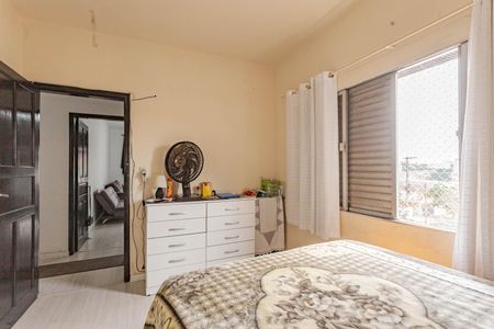 Casa à venda com 211m², 3 quartos e 2 vagasQuarto 1