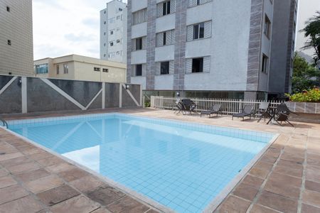 Apartamento à venda com 150m², 4 quartos e 2 vagas Apartamento à venda com 150m², 4 quartos e 2 vagasPiscina