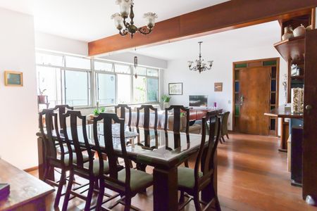 Apartamento à venda com 150m², 4 quartos e 2 vagas Apartamento à venda com 150m², 4 quartos e 2 vagasSala de jantar