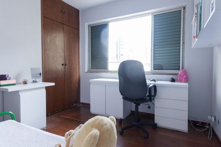 Apartamento à venda com 150m², 4 quartos e 2 vagas Apartamento à venda com 150m², 4 quartos e 2 vagasQuarta 3