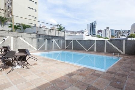 Apartamento à venda com 150m², 4 quartos e 2 vagas Apartamento à venda com 150m², 4 quartos e 2 vagasPiscina